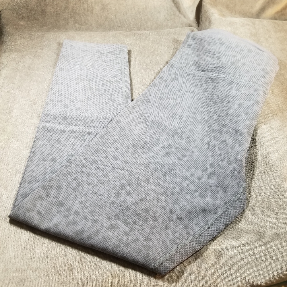 Tuff Athletics 381552 Grey on Grey Spotted Ankle Length Leggings VG M